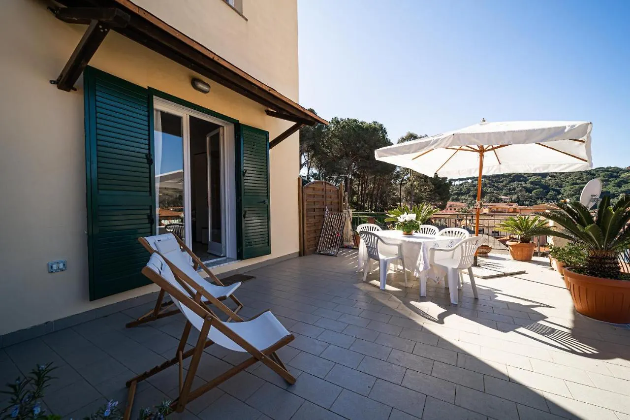 Apartment Appartamenti Lilly A Porto Azzurro Italy