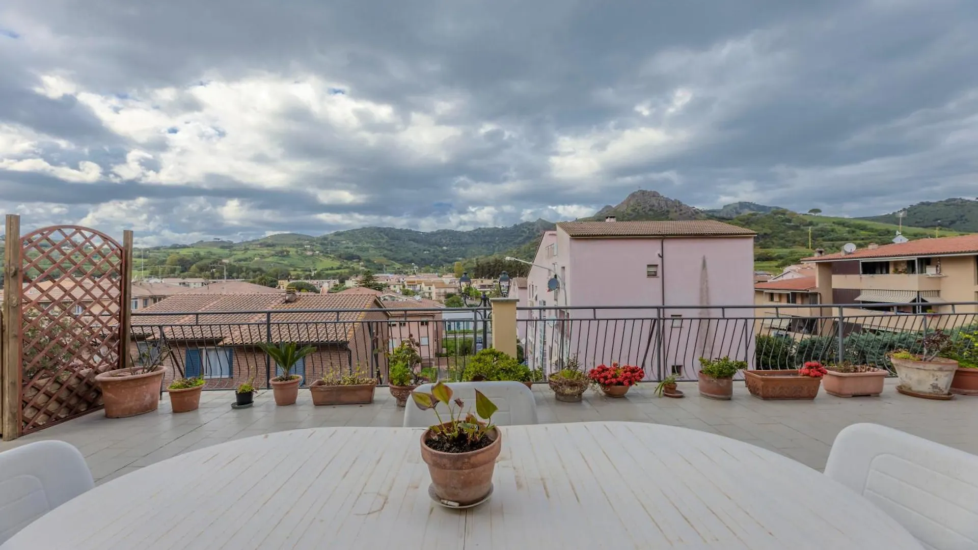 Appartamenti Lilly A Porto Azzurro 0*,